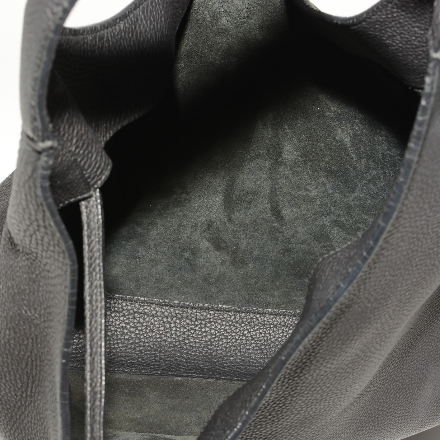 GUCCI Soft Leather Hobo Bag in Black