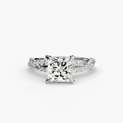 The Twisted Pavé Solitaire
