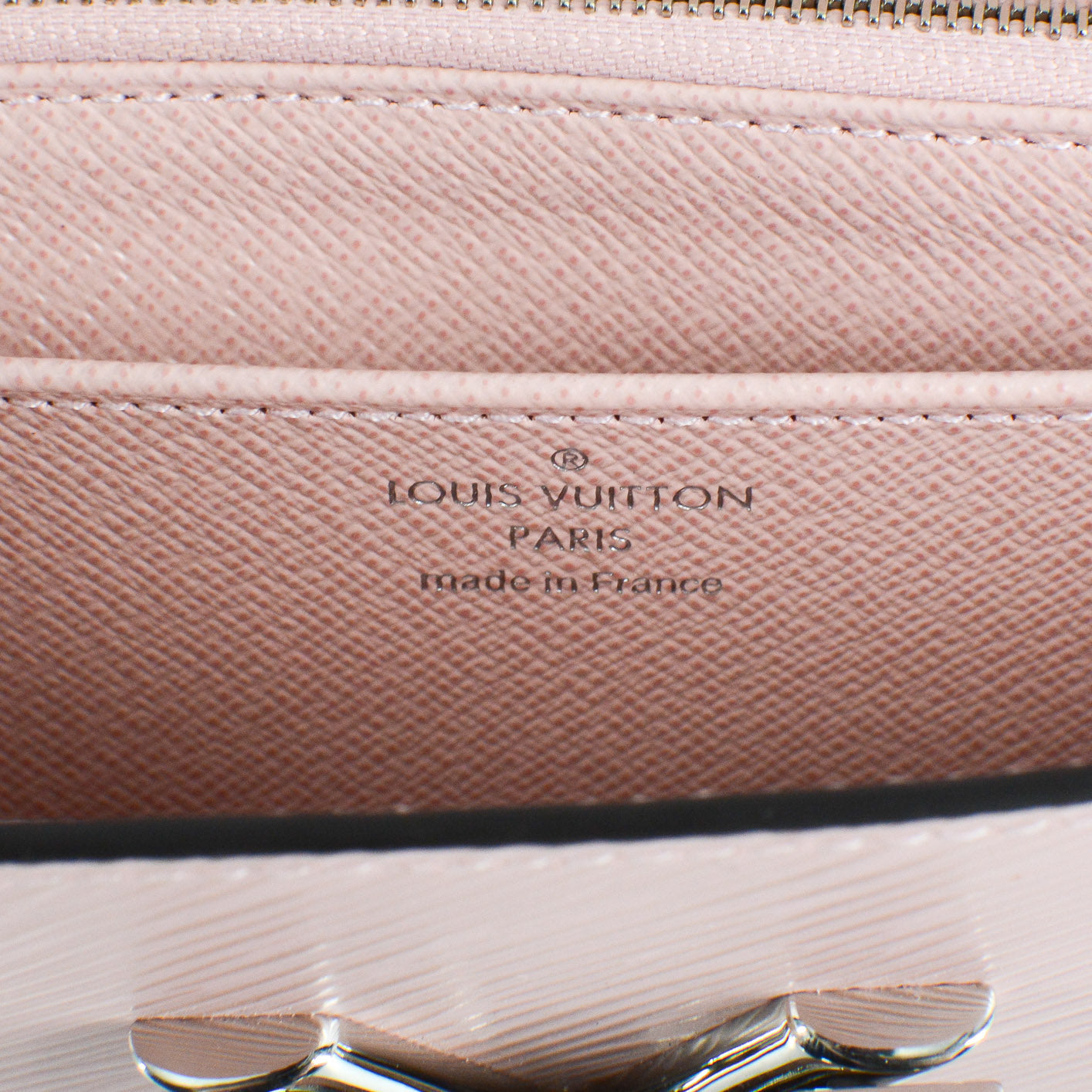 LOUIS VUITTON Twist Wallet, Rose Ballerine