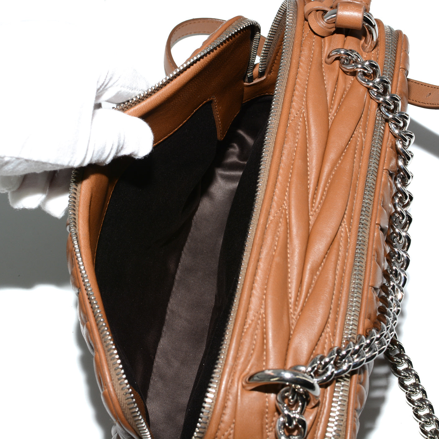 MIU MIU Bandoliera Matelasse Cannella Handbag