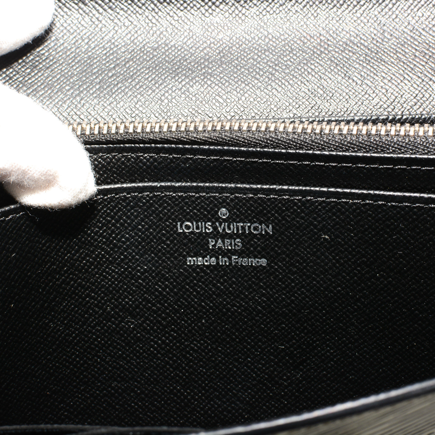 LOUIS VUITTON Twist Wallet Limited Edition Azteque Epi